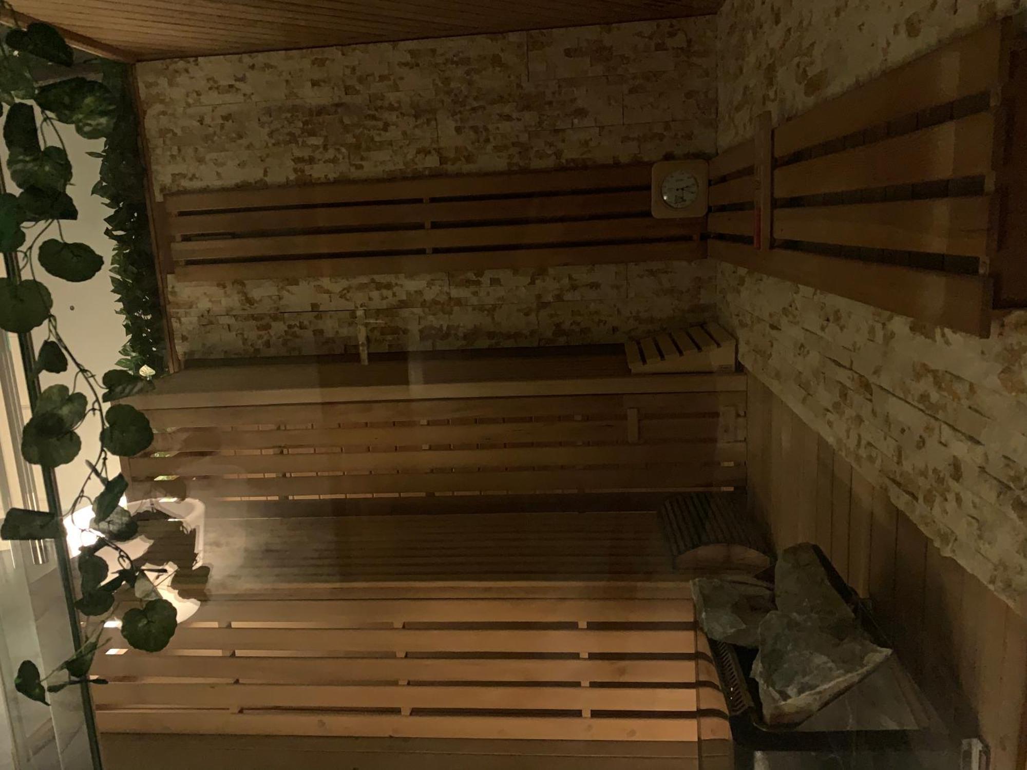 Varfal Wellness Panzio Beci Exterior foto